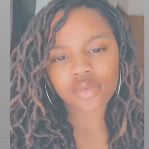 Meet your Posher, Ariana